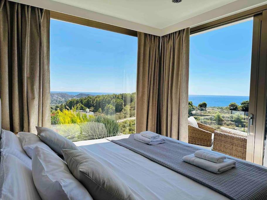 Moonlit Bb Spa Art boutique Cab in Teulada, Costa Blanca