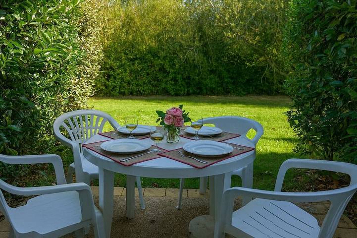 Village vacances pour 4 personnes, avec jardin en Vendée