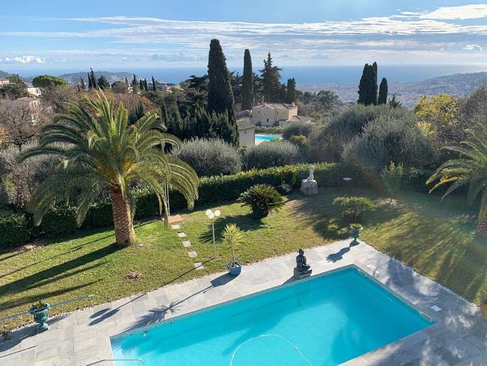 Villa pour 12 personnes, avec jardin ainsi que piscine et vue à Nice