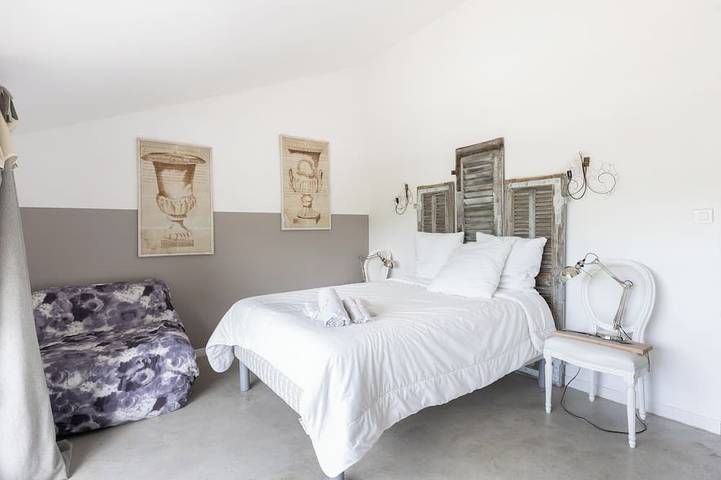 Location de vacances pour 5 personnes, avec piscine et jardin à Mollégès - 3