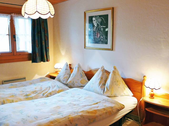 Ferienwohnung für 2 Personen, mit Balkon und Sauna sowie Ausblick in Surses