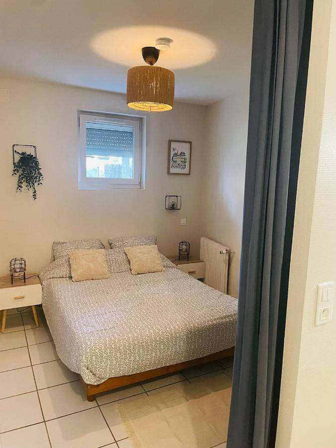 Appartement entier, Appartement avec jardin privé et suite parentale in Saint-Amant-Tallende, Parc naturel régional des Volcans d'Auvergne