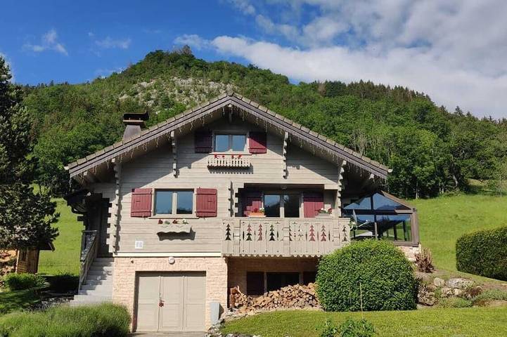 Chalet für 8 Personen, mit Balkon und Garten - 1