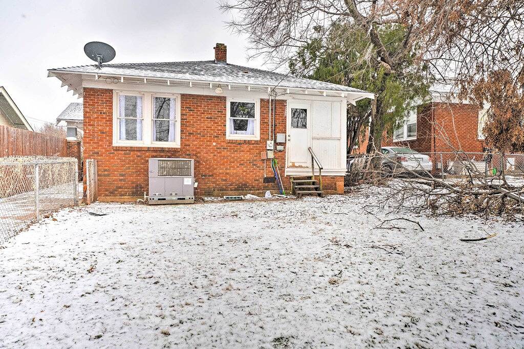 Pet-Friendly Okc Home, 3 Miles to Downtown! in Oklahoma City, Oklahoma County