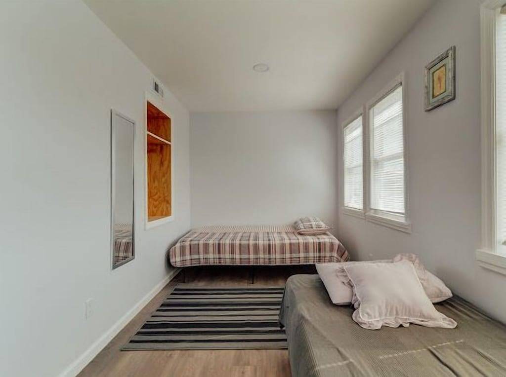 Siehe Nyc 4 Weniger, 6 Schlafplätze, Ironbound, Newark in Newark, Essex County (NJ)