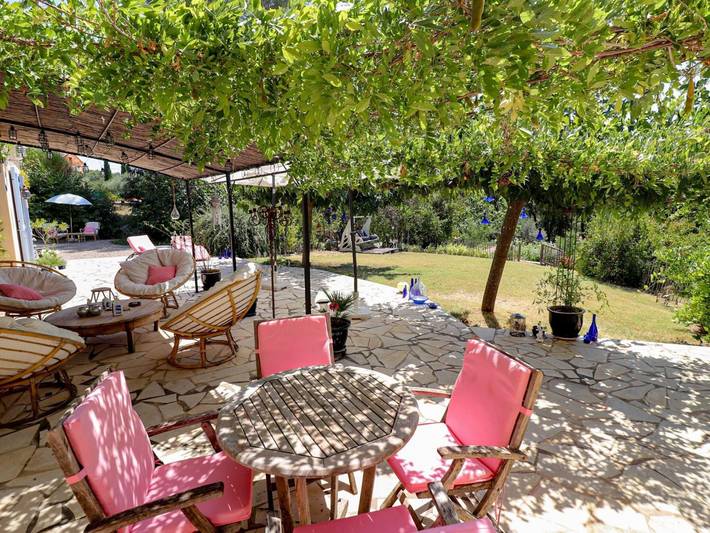 Location de vacances pour 10 personnes, avec Terrasse ainsi que Jardin et Piscine à Flayosc - 3