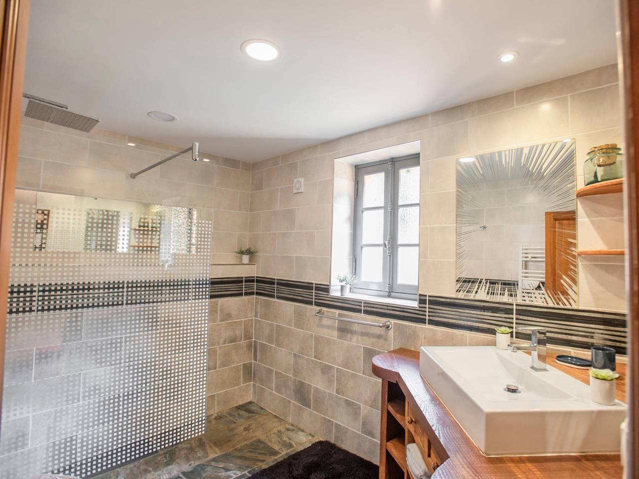 Großes super attraktives Haus mit privatem Pool in Besse, Périgord Noir