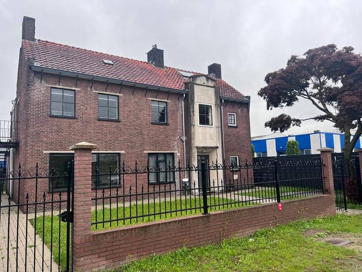 Villa voor 14 personen, met sauna en tuin in Enschede
