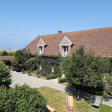 Cottage pour 2 personnes, avec jardin à Woignarue