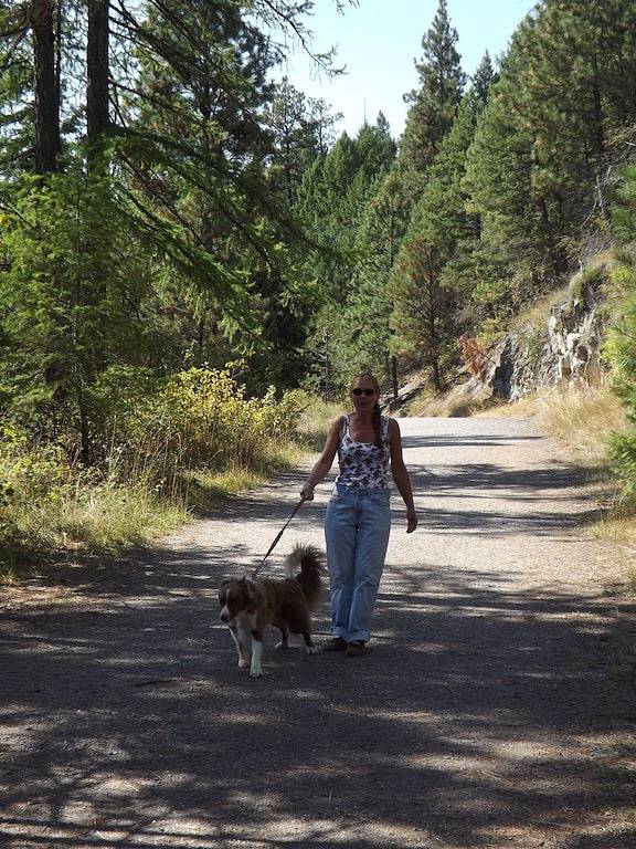 Eine private, gemütliche Hütte in der Nähe von Bigfork für zwei mit einer Clawfoot in Flathead Nationalwald
