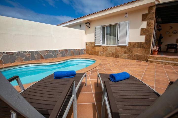 Chalet para 6 personas, con piscina y jardín - 1