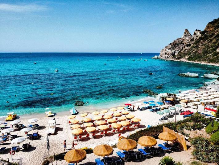 Bungalow per 4 persone, con giardino e idromassaggio nonché piscina, con animali domestici in Calabria