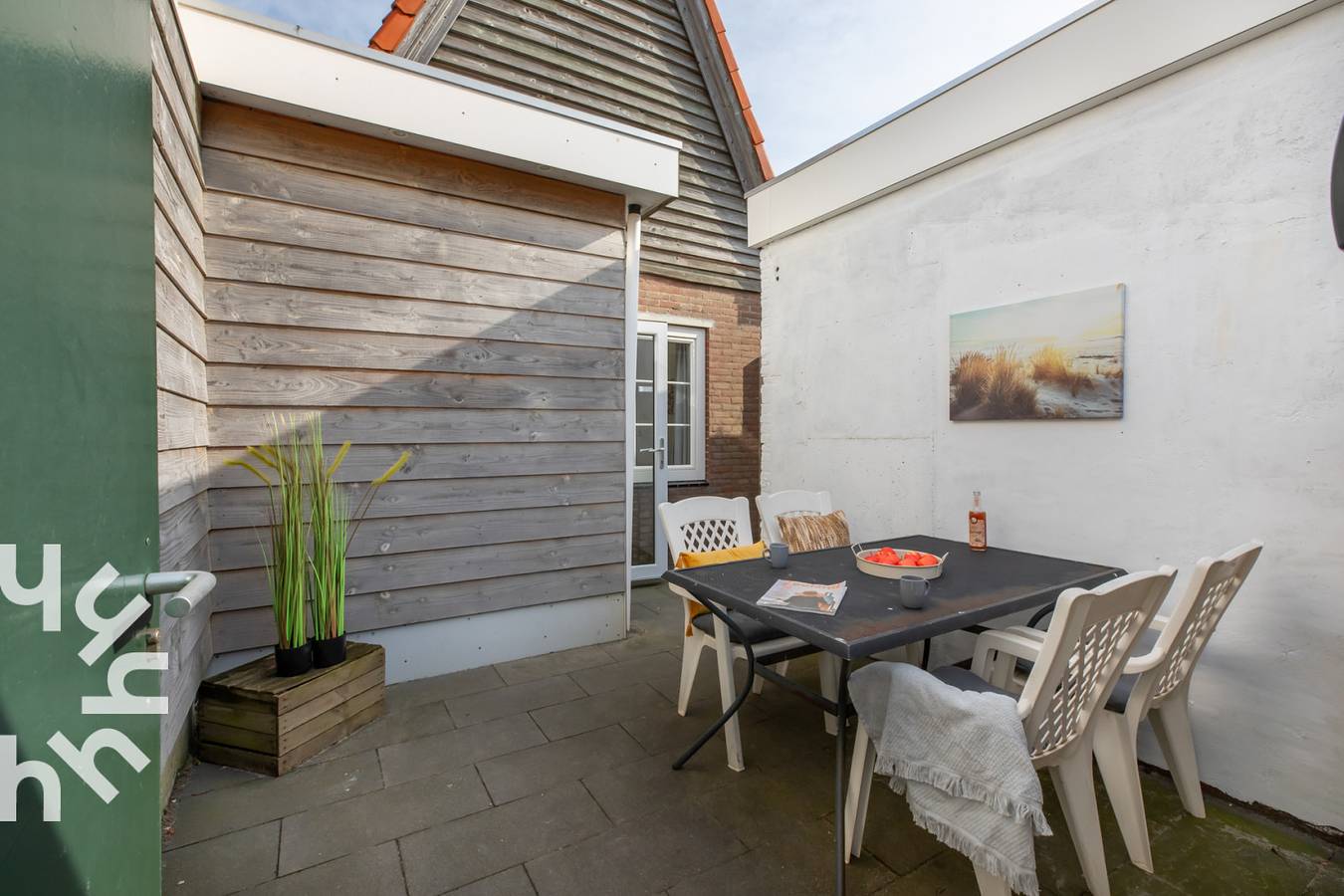 Charmantes Ferienhaus für 4 Personen mit Terrasse, nur 50 Meter vom Strand entfernt in Westkapelle, Walcheren