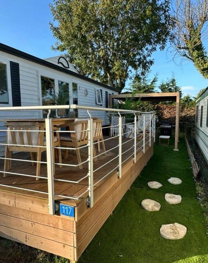 Ferienhaus für 6 Personen, mit Terrasse und Pool