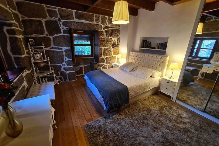 Location de vacances pour 6 personnes, avec jacuzzi et jardin à Paredes - 3