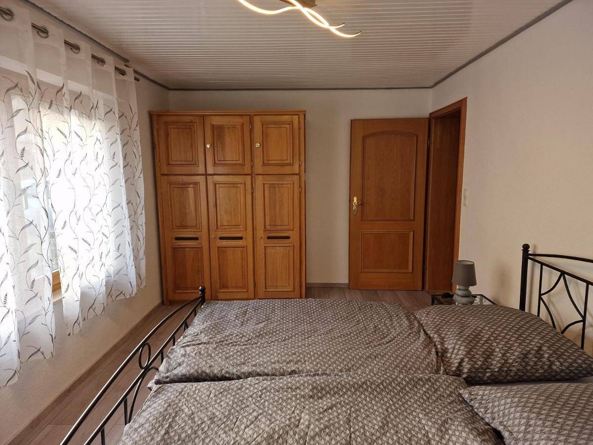 Ganze Wohnung, One-Bedroom Apartment in Ahrbrück, Ahrtal