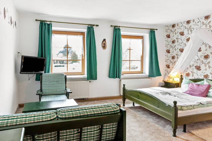 Ferienwohnung für 3 Personen, mit Balkon und Garten, mit Haustier