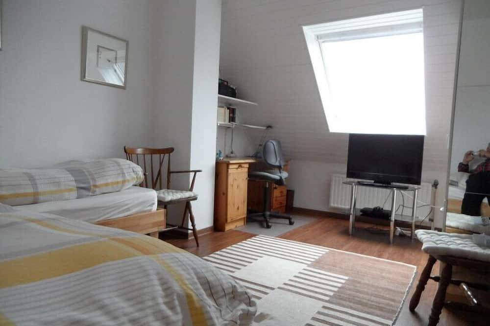 Ganze Wohnung, Fewo 88m² ,mit 2 Schlafzi,ein großes Wohn-un Esszi, Küche,Gäste Wc,Bad,Balkon in Wachtendonk, Niederrhein
