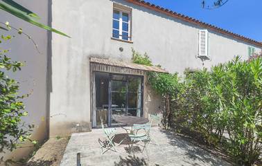 Gîte pour 2 personnes, avec jardin et terrasse, animaux acceptés à Saint-Laurent-de-la-Cabrerisse
