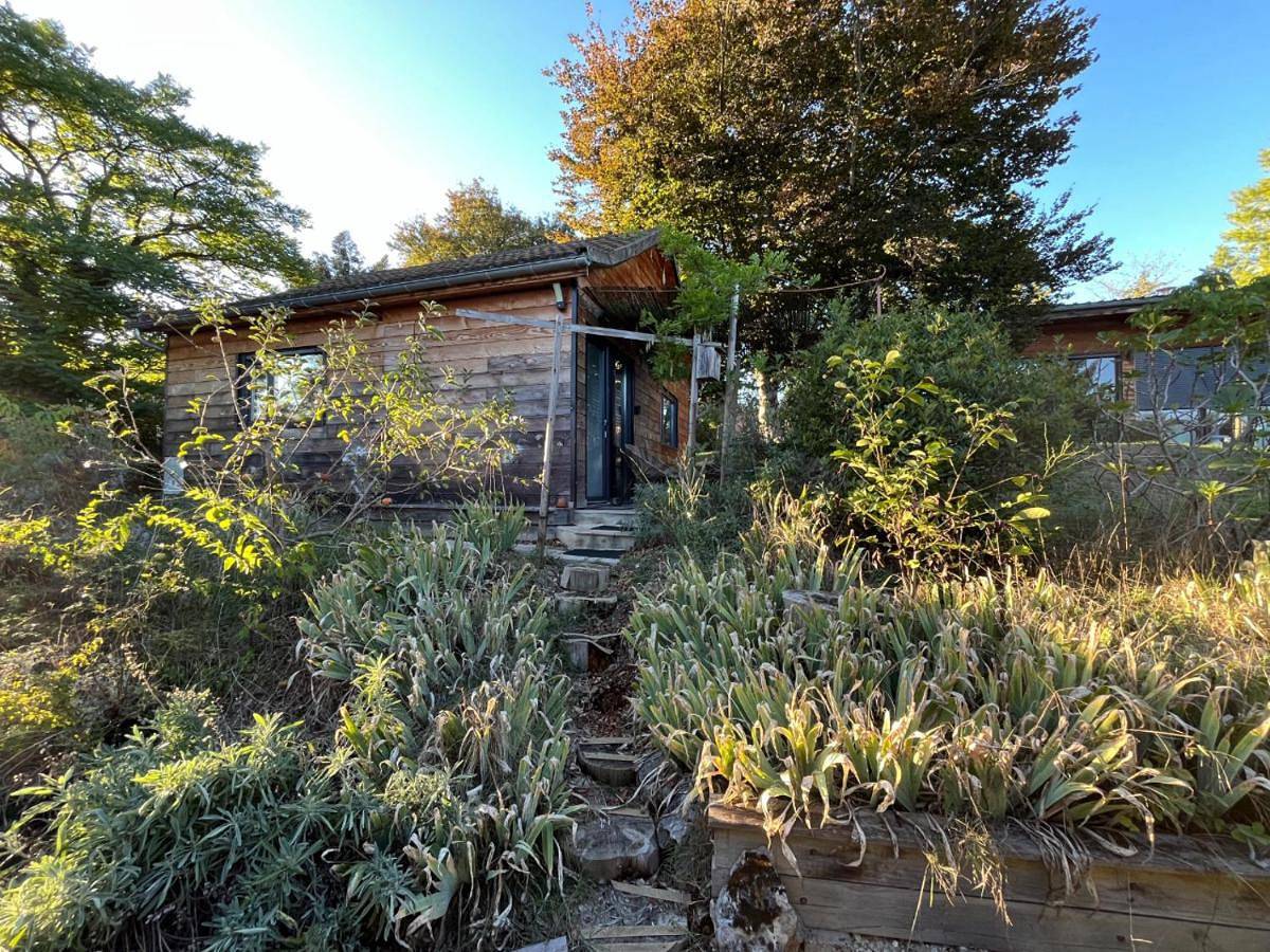 Le Chalet des Iris in Saint-Maurice-de-Gourdans, Ain