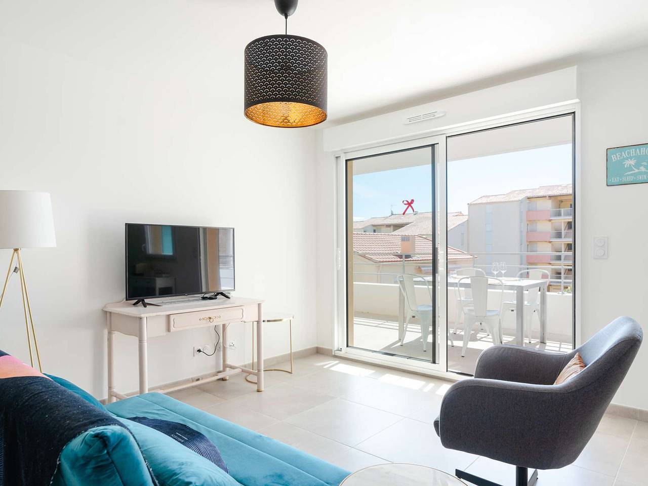 Ganze Wohnung, Klimatisierte 3-Zimmer-Wohnung, 300m vom Strand, neues Gebäude, Wlan inklusive in Narbonne Plage, Narbonne