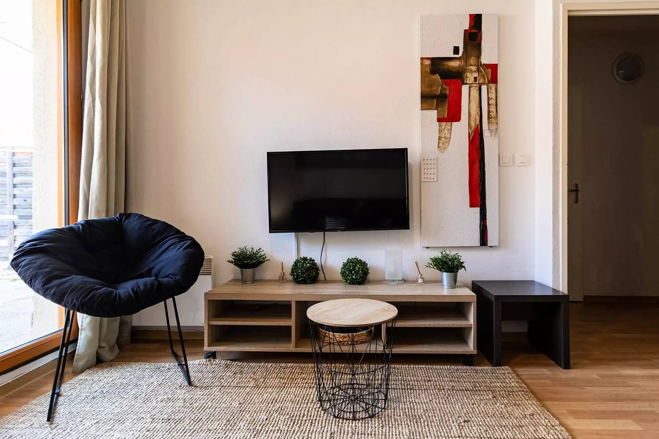 Apartamento entero, Apartamento cálido con terraza con vistas a las pistas in Les Orres, Parque Nacional de los Ecrins