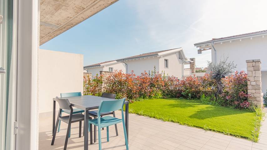 Ferienwohnung für 3 Personen, mit Garten und Pool in Padenghe sul Garda