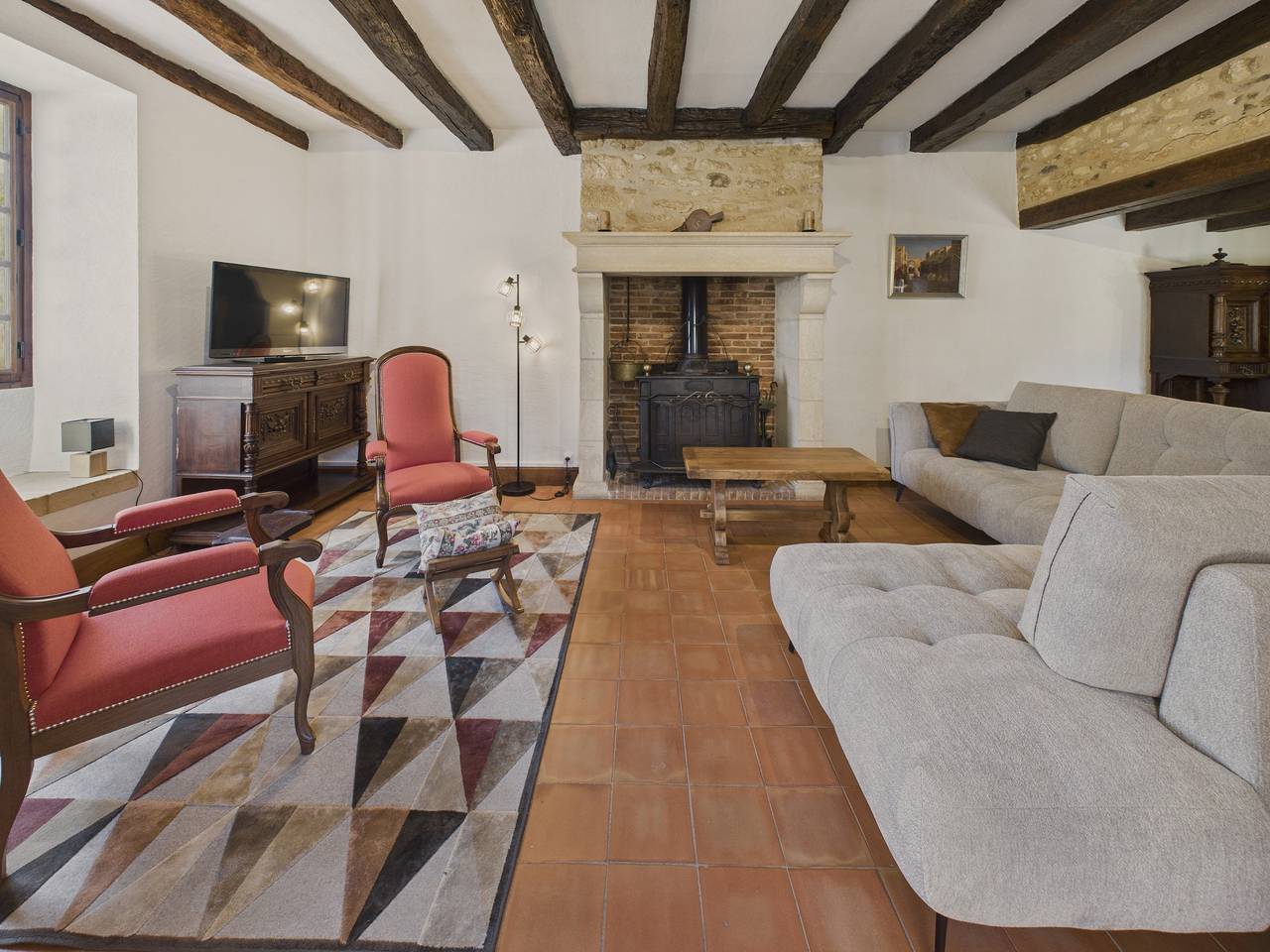 Jolie maison avec jacuzzi pour 8 personnes in Mauzens-et-Miremont, Périgord Blanc