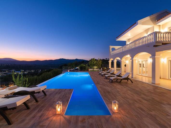 Ferienhaus für 9 Personen in Archangelos