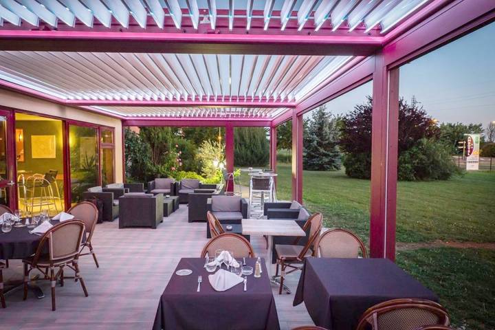 Hôtel pour 2 personnes, avec terrasse et jardin à Ambérieu-en-Bugey - 3