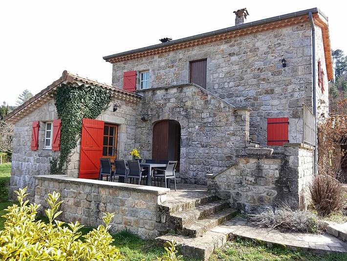 Location de vacances pour 8 personnes, avec Balcon et Terrasse ainsi que Jardin et Vue à Jaujac - 2
