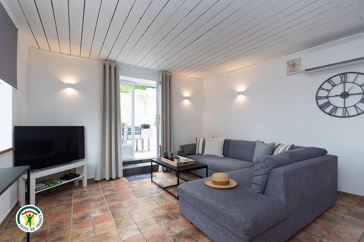 Location de vacances pour 2 personnes, avec Jacuzzi et Jardin dans Porcieu-Amblagnieu