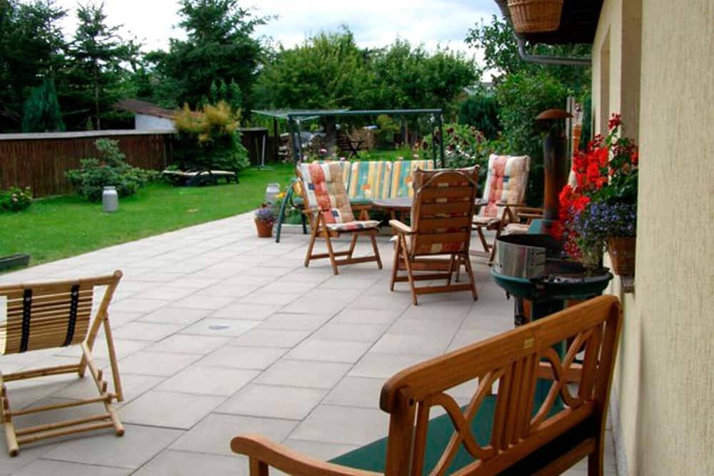 Familienfreundliches Ferienhaus mit Terrasse & Grill in Malchow, Fleesensee