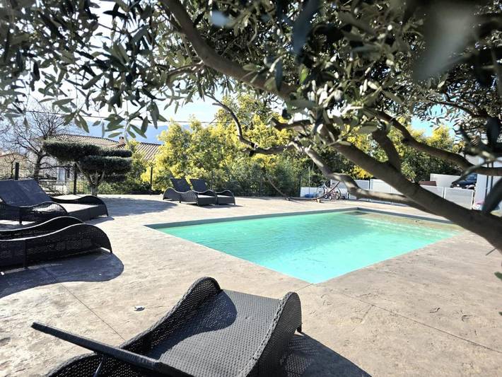 Location de vacances pour 8 personnes, avec piscine ainsi que jardin et vue à Banyuls-dels-Aspres