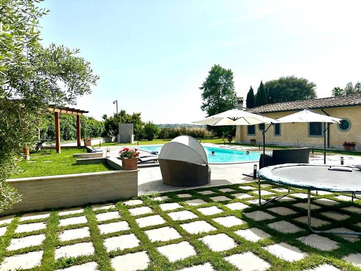 Villa per 6 persone, con Balcone e Idromassaggio nonché Terrazza e Giardino a Nepi
