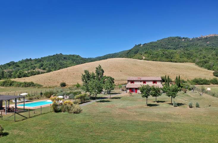 Villa 'Paganini' met privé zwembad, privé terras en Wi-Fi in Montecatini Val di Cecina, Etruskische kust