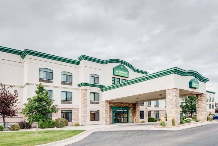 Hôtel pour 3 personnes, avec piscine et jacuzzi, animaux acceptés