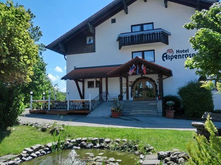Hotel, mit Balkon und Terrasse sowie Garten und Sauna in Nesselwang - 2