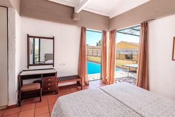 Villa pour 4 Personnes dans Mparmpati, Corfou, Photo 4