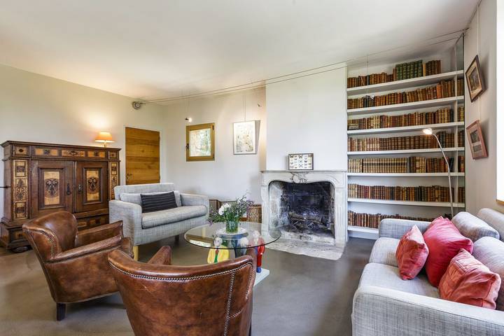 Location de vacances pour 15 personnes, avec terrasse ainsi que jardin et piscine, animaux acceptés à Suzette - 3