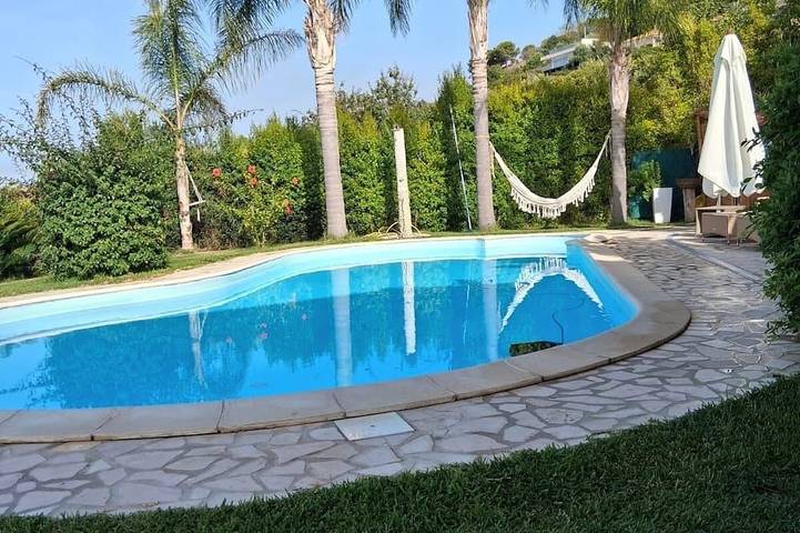 Villa for 4 people, with garden in Calabria