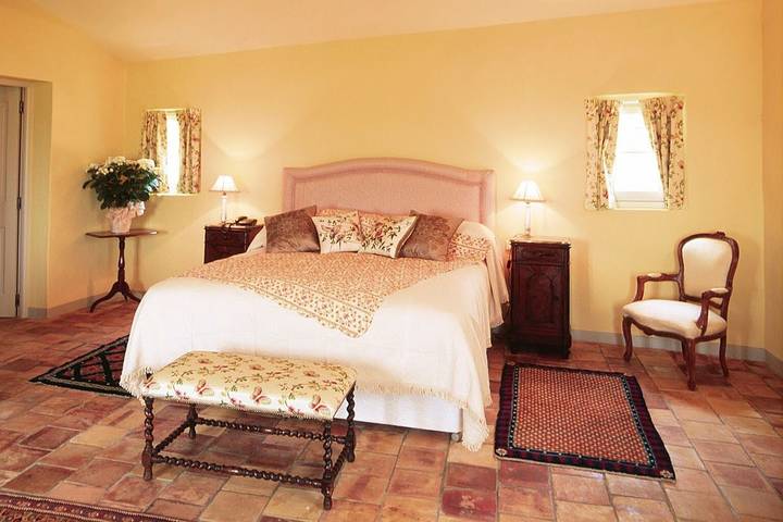 Location de vacances pour 12 personnes, avec jardin et terrasse à Crillon-le-Brave - 4