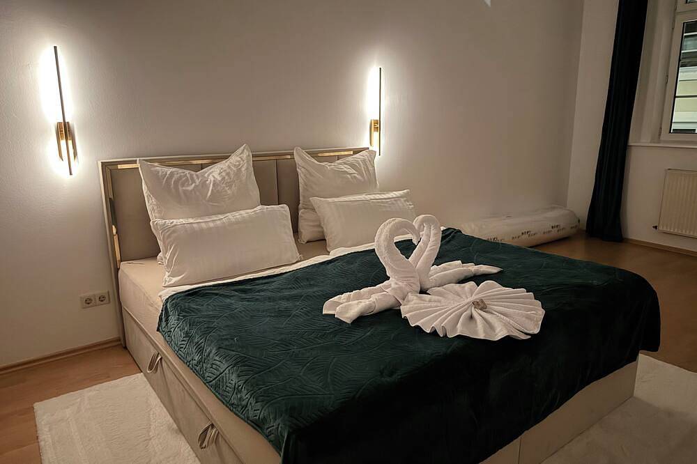 Ganze Wohnung, Dreamzzz Suite mit Blick auf den Marktplatz l Zentrum in Coburg, Oberes Maintal - Coburger Land