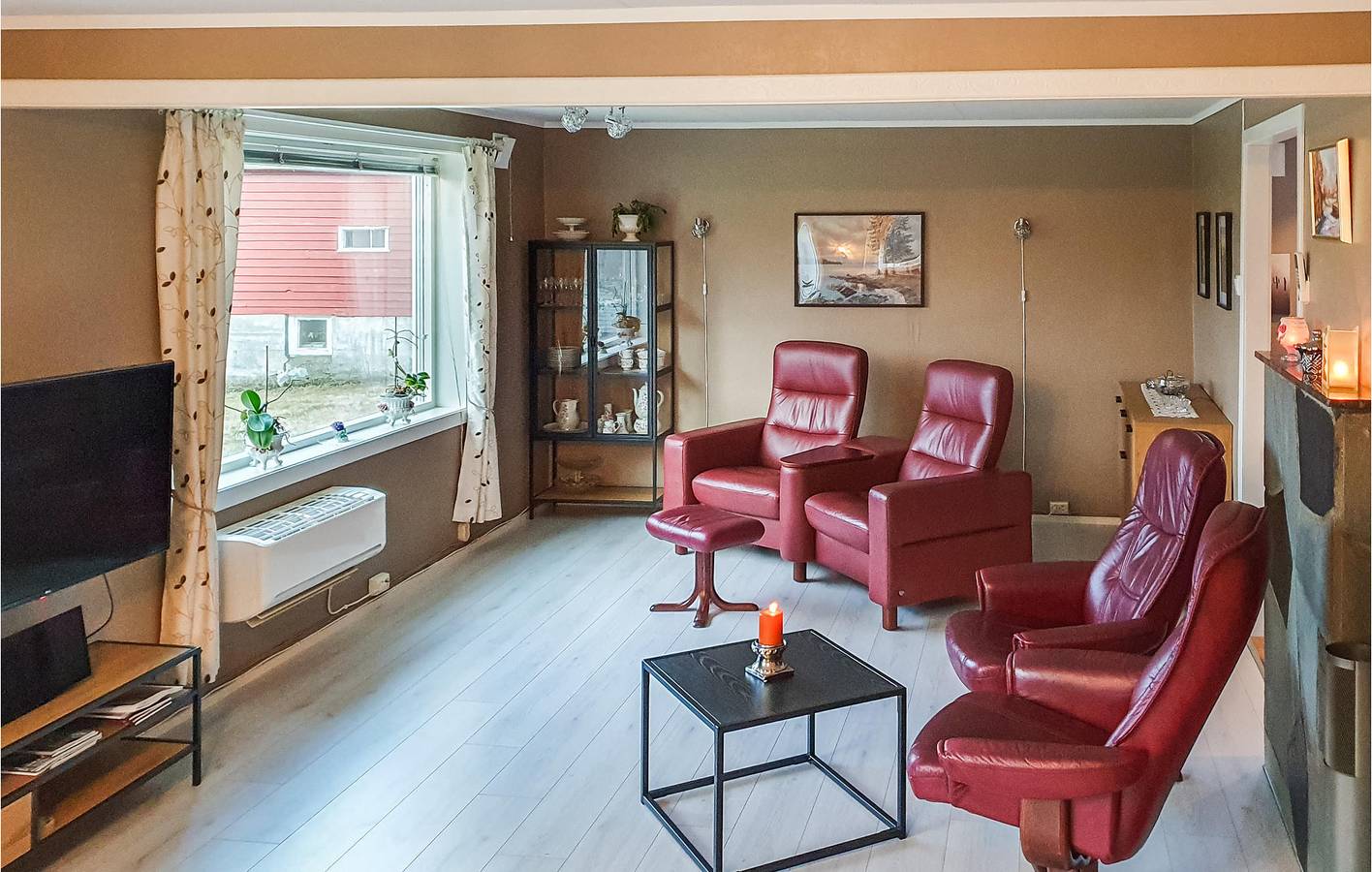 Ferienhaus für 9 Personen mit Terrasse in Vindafjord