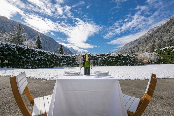 Location de vacances pour 3 personnes, avec terrasse et piscine, adapté aux familles dans Argentière
