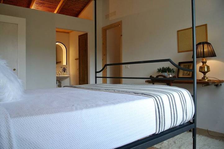 Splendidi cottage con piscina, vigneto e vista mozzafiato, nuova proprietà 2020 in Galtellì, Barbagia