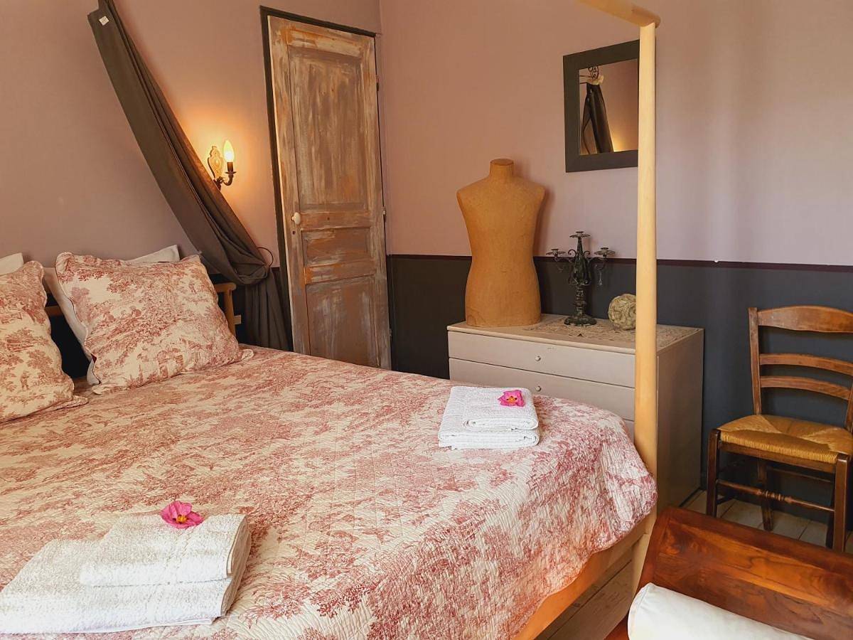 Le Clos des pins in Claira, Côte méditerranéenne (France)