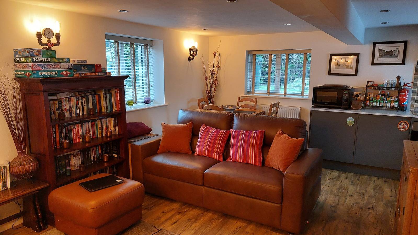 1 Bed Flat - Sleeps 4 - Garden - Parking - Wifi in Hawkshead, Lake District