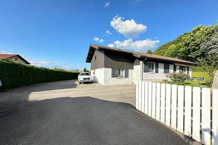 Gîte pour 4 personnes, avec Terrasse à Allinges