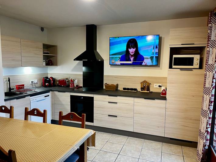 Chalet renovado 6 pers, TV conectada, WiFi, aparcamiento, mascotas admitidas in La Joue du Loup, Dévoluy (comuna)